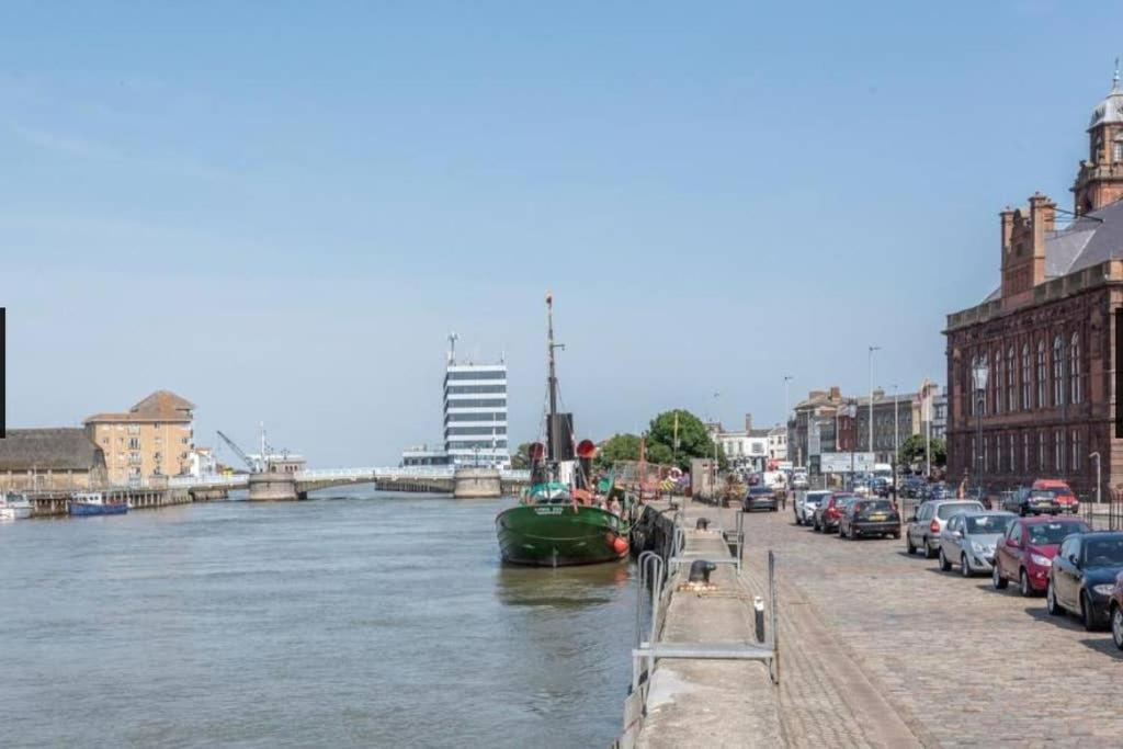 South Quay Penthouse - 2 Bed Грейт-Ярмут
