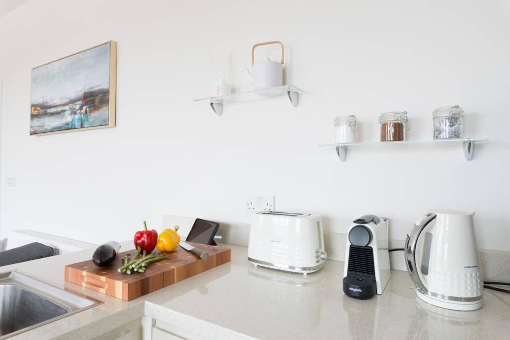 South Quay Penthouse - 2 Bed